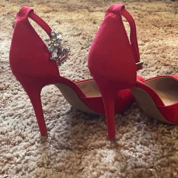 🔥 Take 50% OFF- Charles David Penni Red Textile Ankle Wrap Heels Shoe, Size-9M - Picture 3 of 9